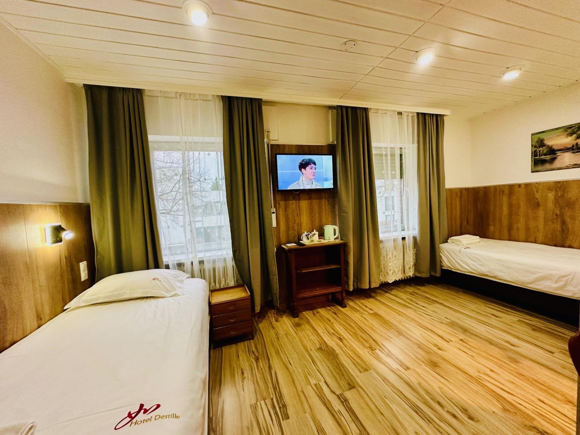 Hotel Destille Dormagen Zimmer foto