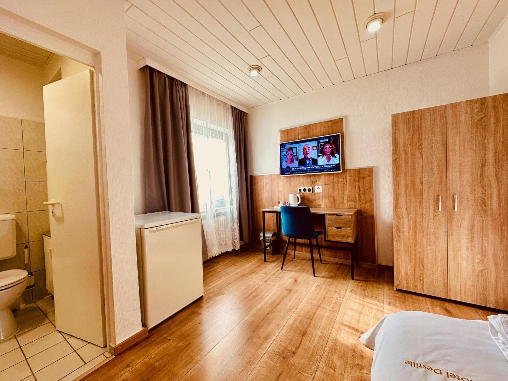 Hotel Destille Dormagen Zimmer foto
