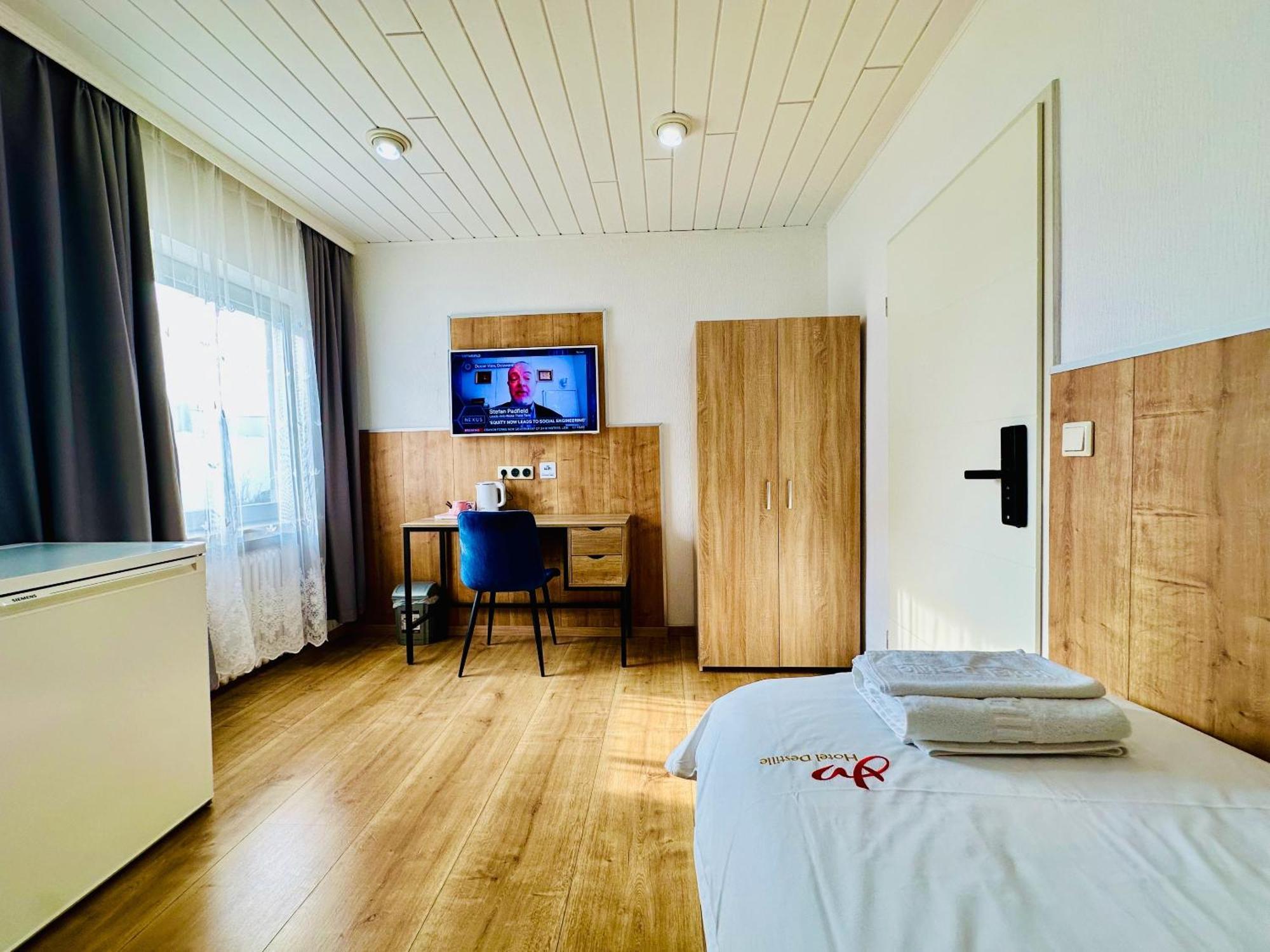 Hotel Destille Dormagen Zimmer foto